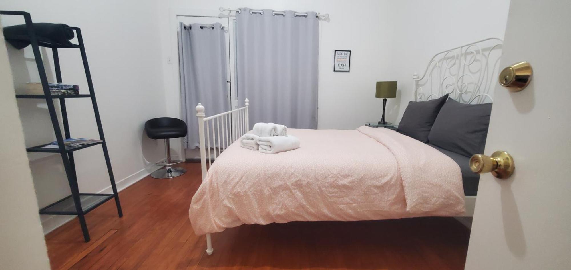 Heart Of Mtr For Memorable Experience 7Minmetro 2 Backyard Fully Equipped Montréal Exterior foto